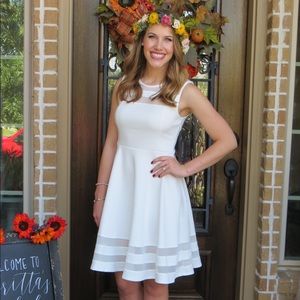 White A-line dress WITH POCKETS!